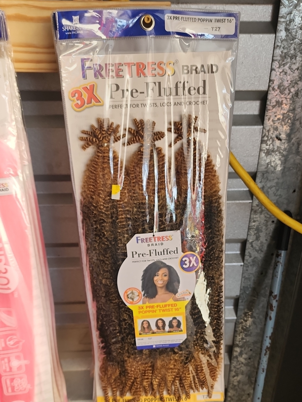 Shake-N-Go Freetrees Braid Pre-Fluffed 3X Poppin' Twist Hair - Brown 3 Packages